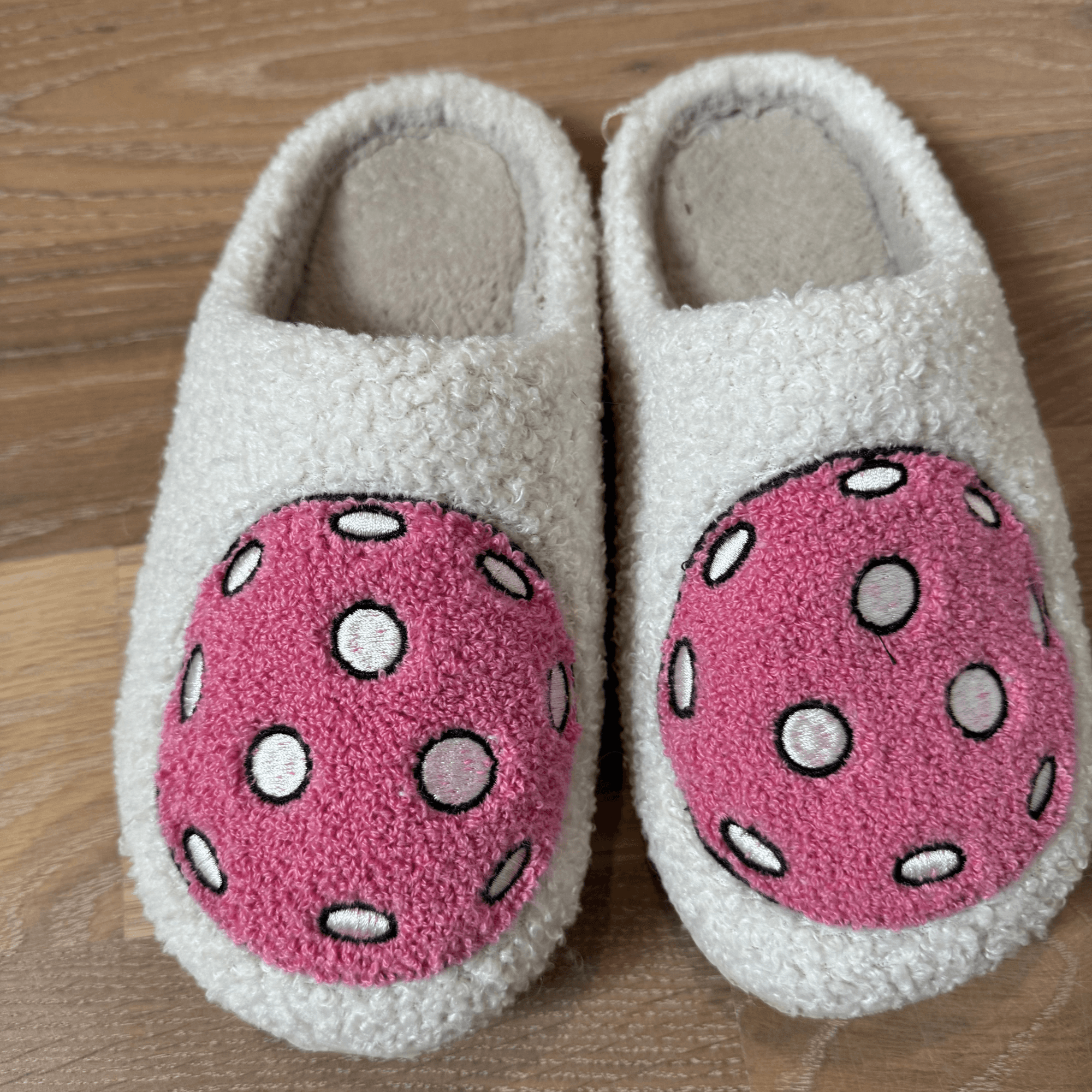 Pickleball slippers - Fresh Pickle